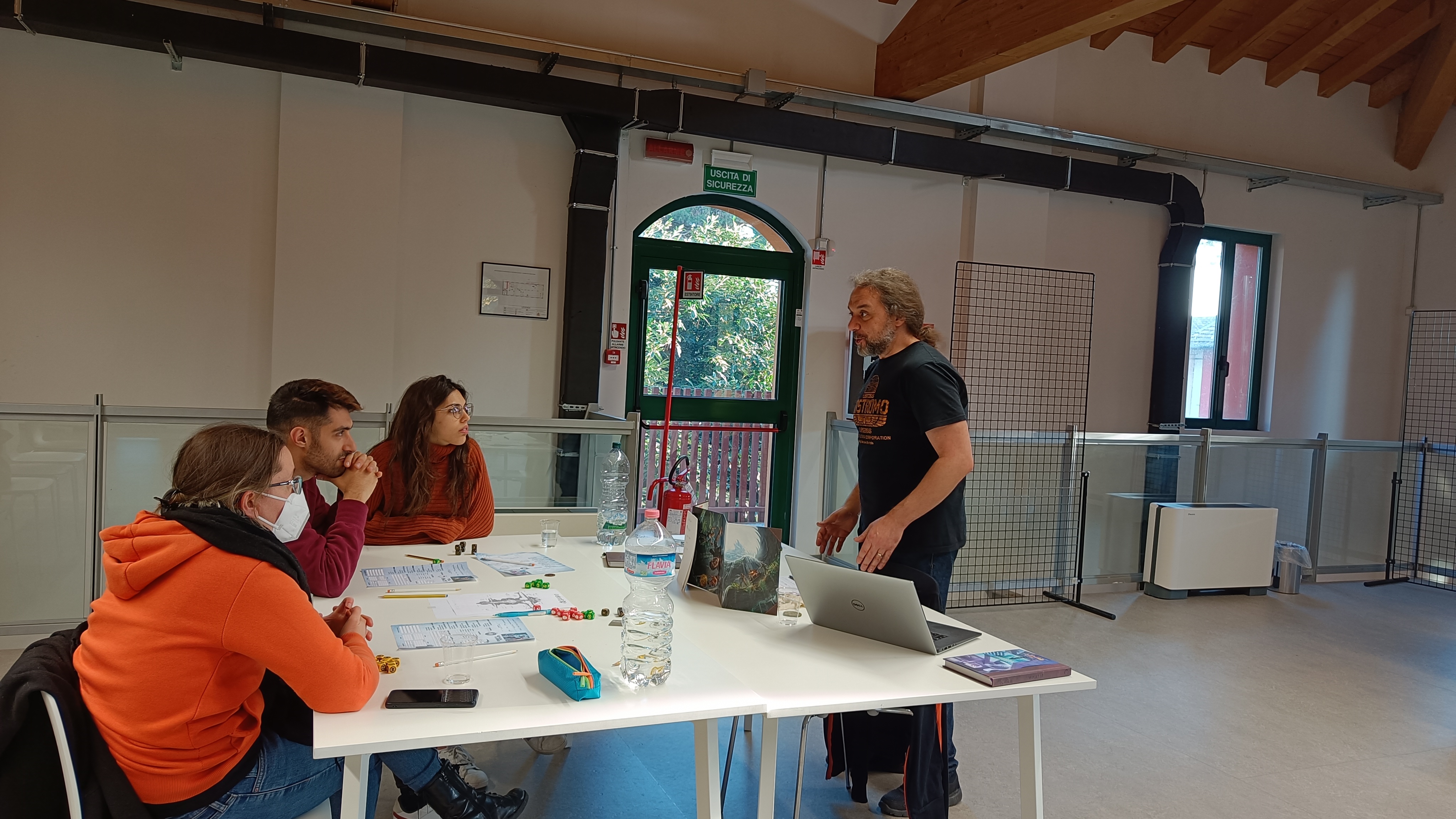 Tavolo Broken Compass