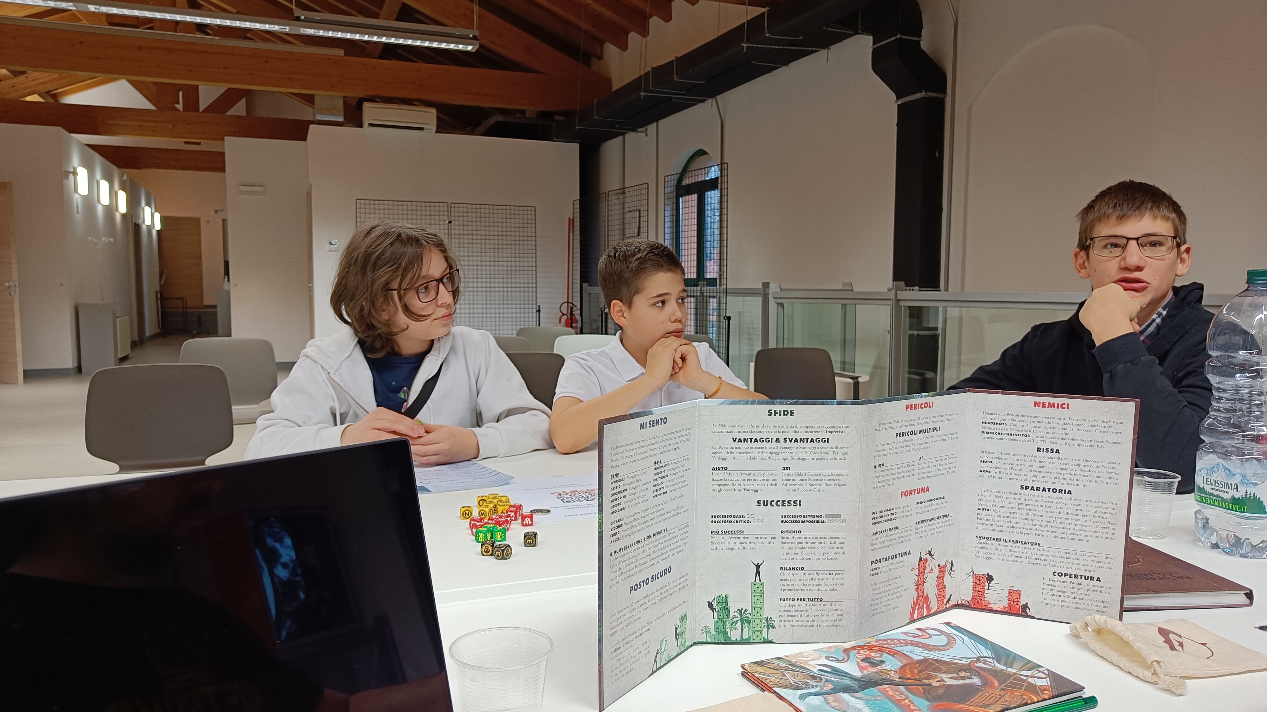 Tavolo Broken Compass